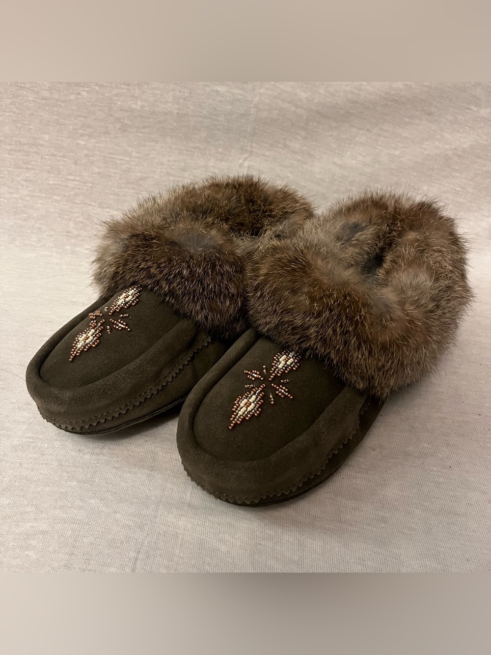 Manitobah Tipi Dark Olive Suede Moccasin Slippers with Rabbit Fur Trim